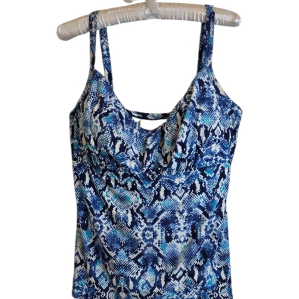 Coco Reef 36DD Underwire Tankini Top - Blue Snakeskin - Resort Ready